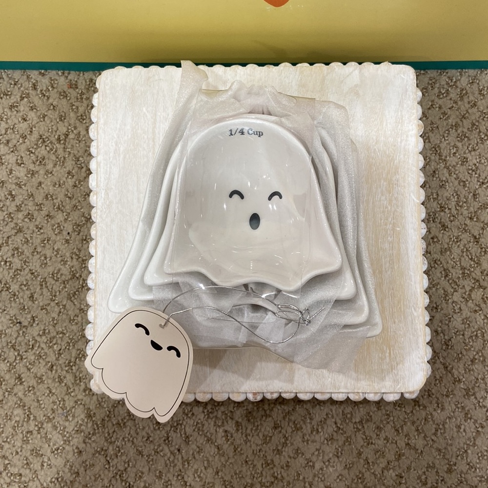 10 Strawberry Street GHOST Measuring Cups